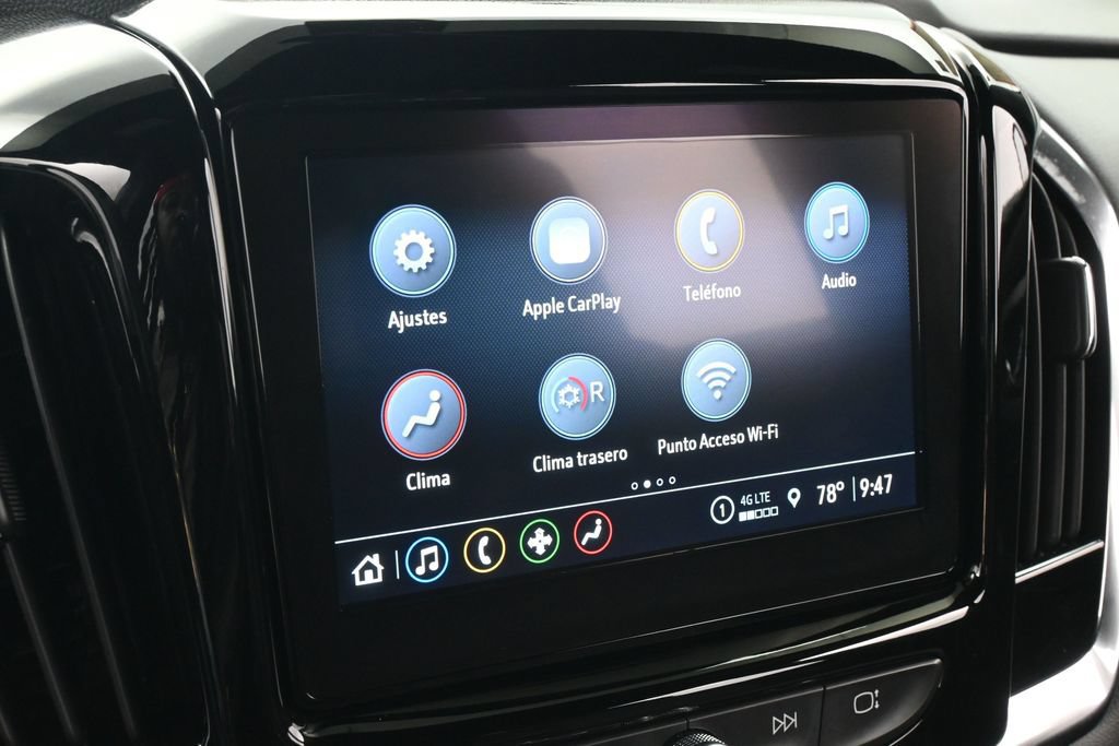 Used 2023 Chevrolet Traverse LT FWD image 17
