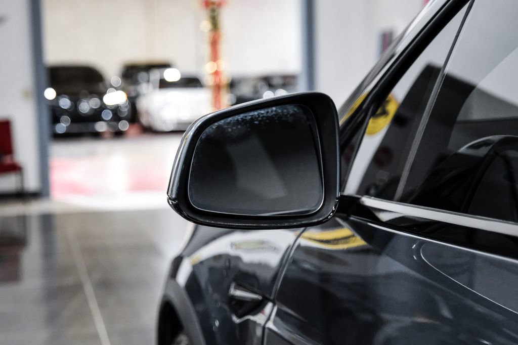 Used 2023 Tesla Model X Plaid image 35