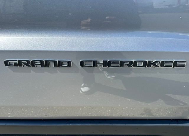 Used 2021 Jeep Grand Cherokee Limited image 9