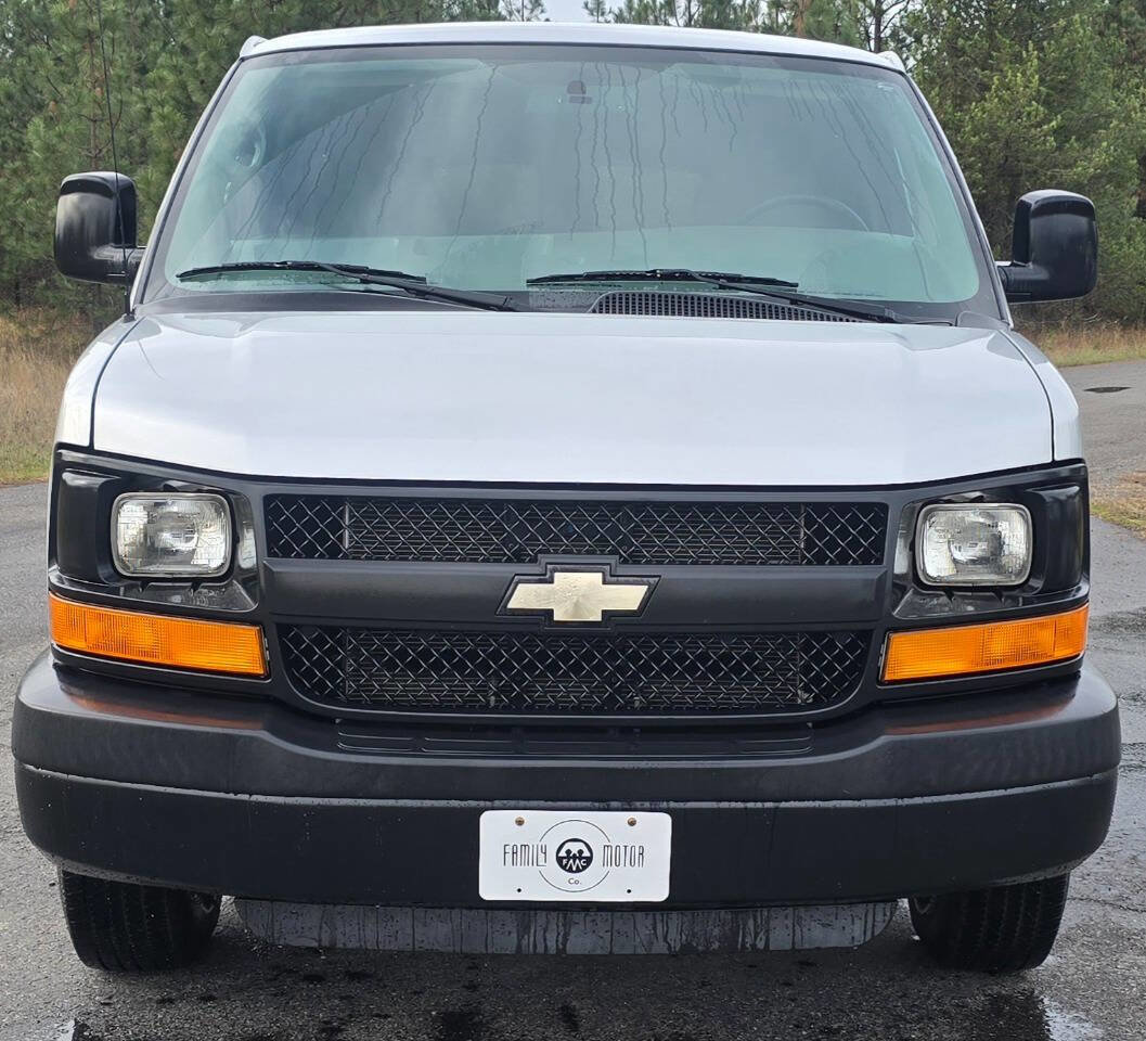 Used 2015 Chevrolet Express 2500 LS image 3