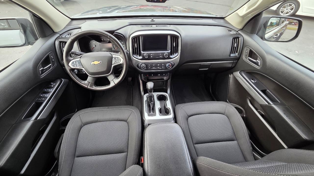Used 2022 Chevrolet Colorado LT w/ LT Convenience Package AWD/4WD image 18