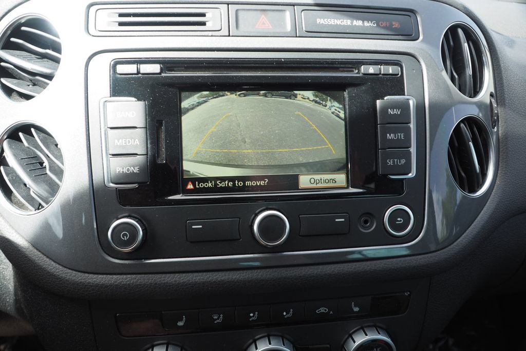 Used 2015 Volkswagen Tiguan S FWD image 24