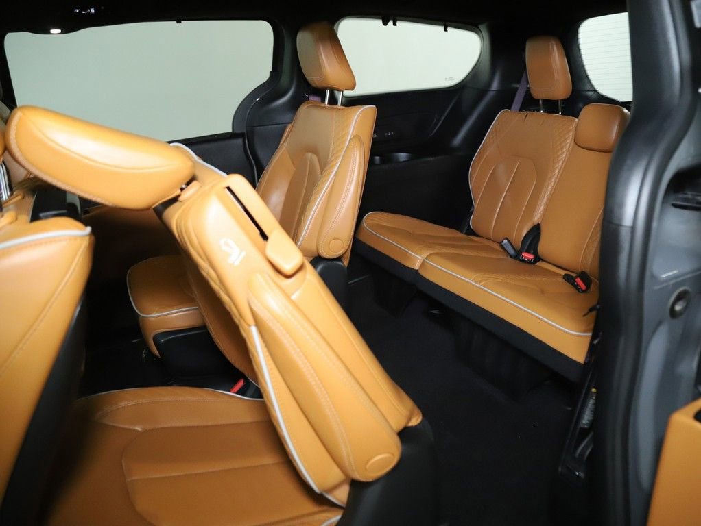 Used 2022 Chrysler Pacifica Pinnacle image 15