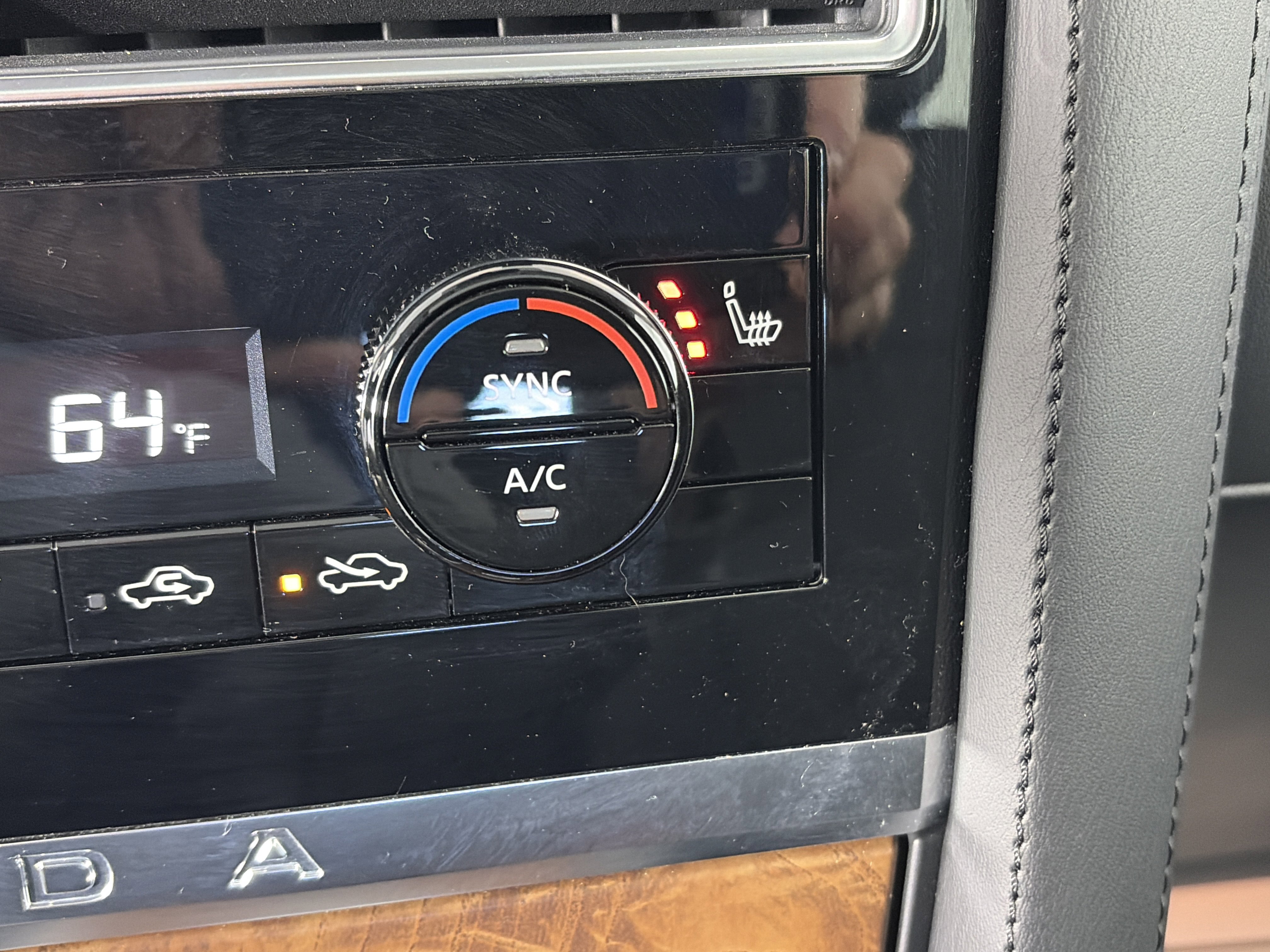 Certified 2024 Nissan Armada SL image 26