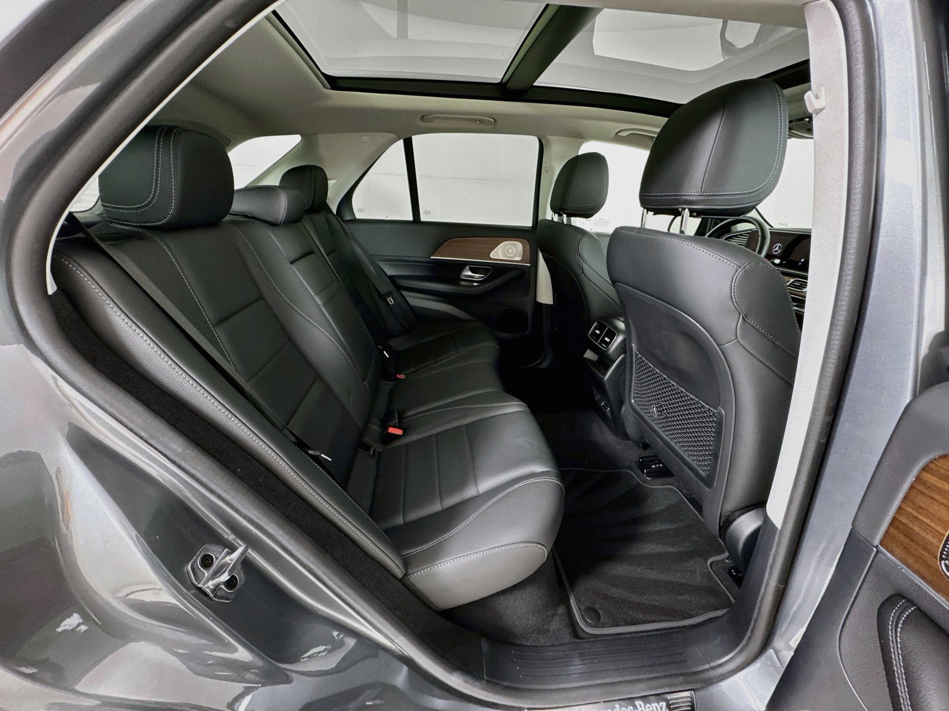 Certified 2025 Mercedes-Benz GLE 350 4MATIC image 30