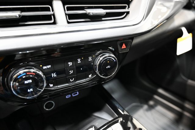 New 2026 Chevrolet Trax ACTIV w/ Sunroof Package image 17