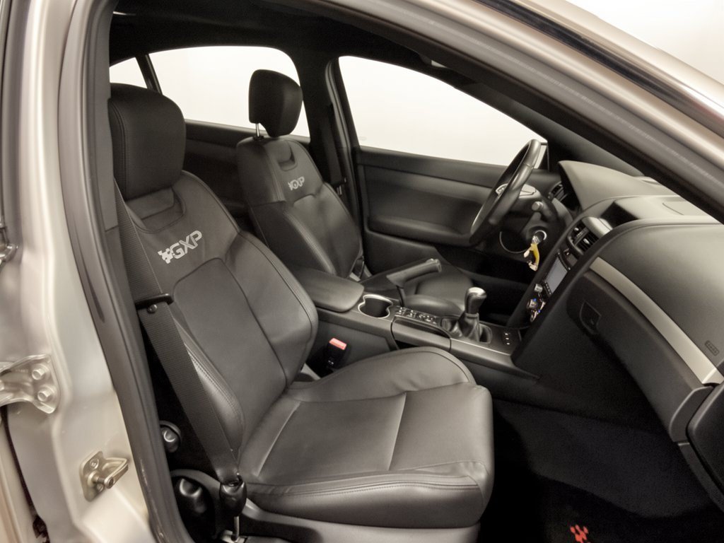 Used 2009 Pontiac G8 GXP RWD image 30