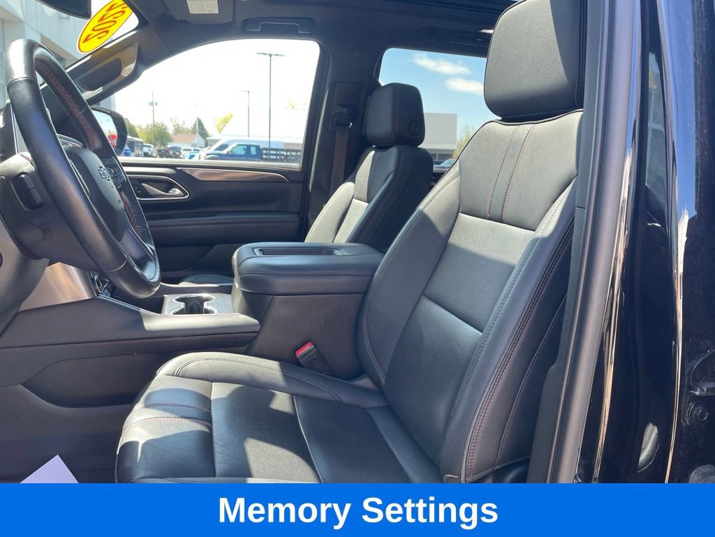 Used 2022 Chevrolet Tahoe RST w/ Luxury Package AWD/4WD image 13
