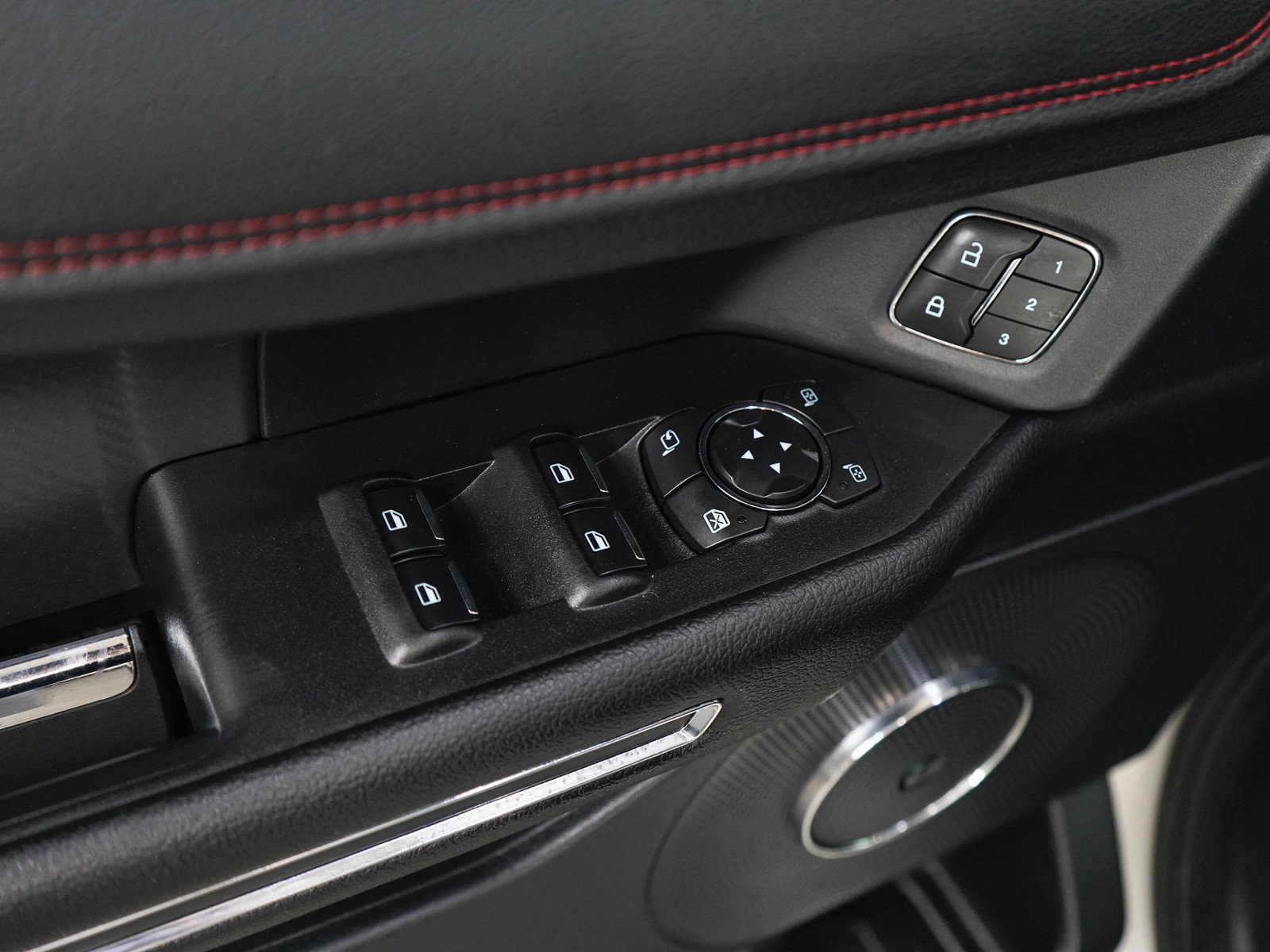 Used 2021 Ford Expedition Limited AWD/4WD image 19