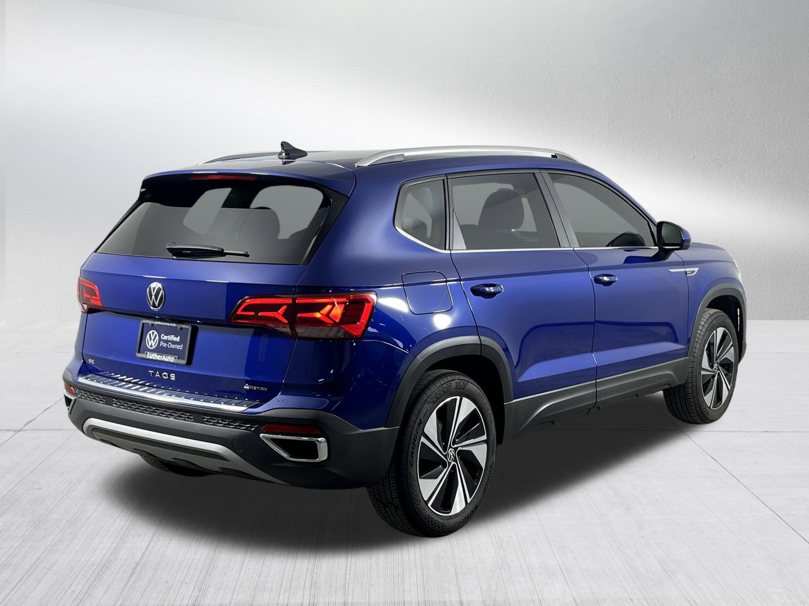 Certified 2024 Volkswagen Taos SE image 7