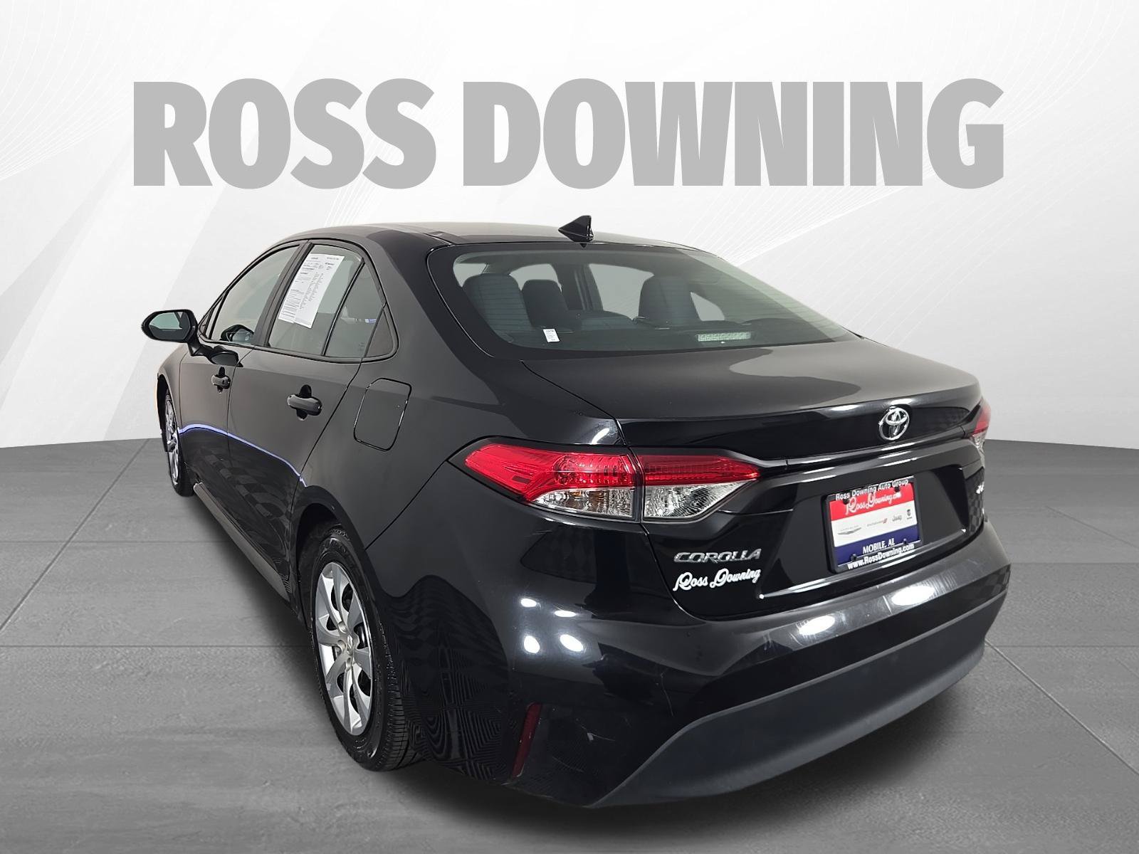 Used 2023 Toyota Corolla LE FWD image 6