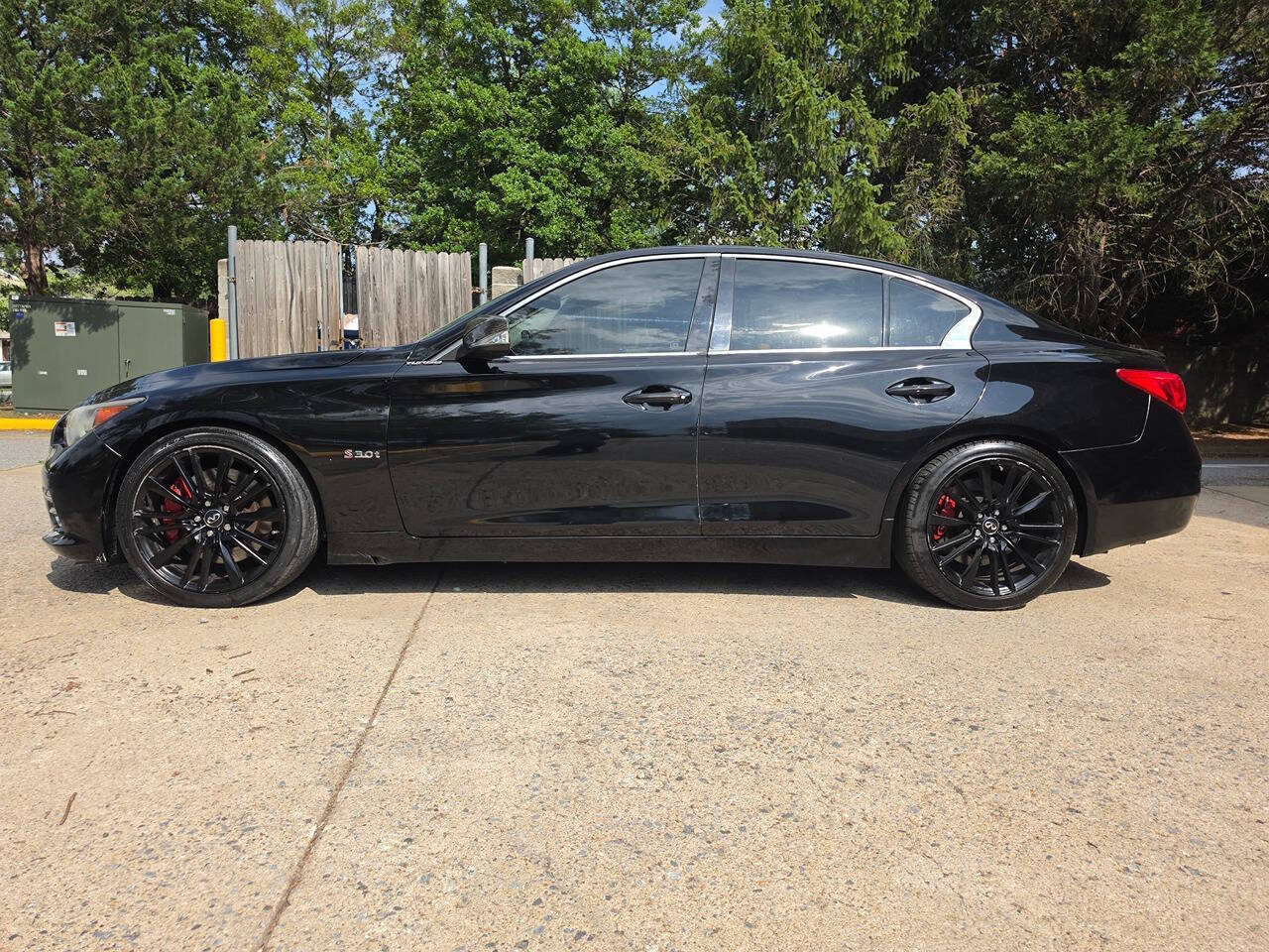 Used 2016 INFINITI Q50 Red Sport 400 AWD/4WD image 3