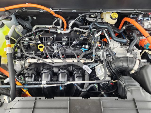 New 2026 Ford Maverick XLT w/ XLT Luxury Package FWD image 31