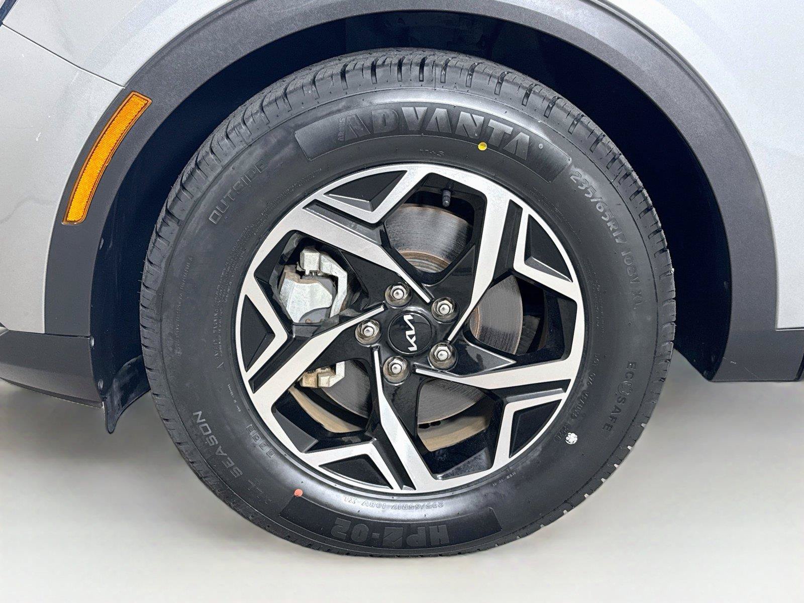 Used 2024 Kia Sportage LX FWD image 33