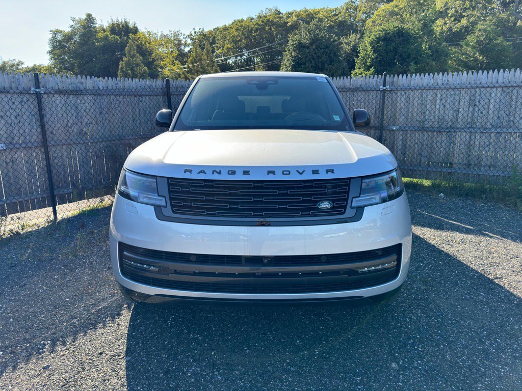 New 2025 Land Rover Range Rover SE video 2