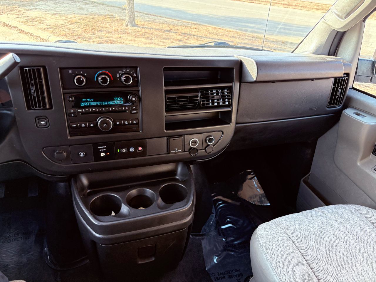 Used 2016 Chevrolet Express 3500 LT w/ LT Preferred Equipment Group image 33