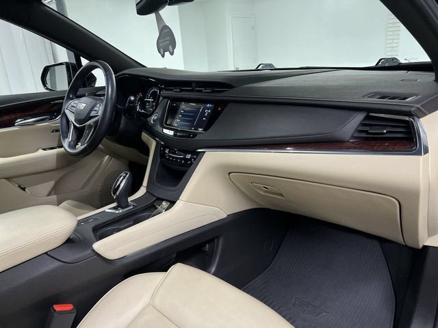 Certified 2019 Cadillac XT5 Premium Luxury FWD image 30