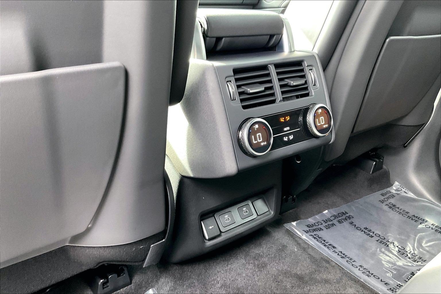 New 2026 Land Rover Discovery Dynamic SE AWD/4WD image 25