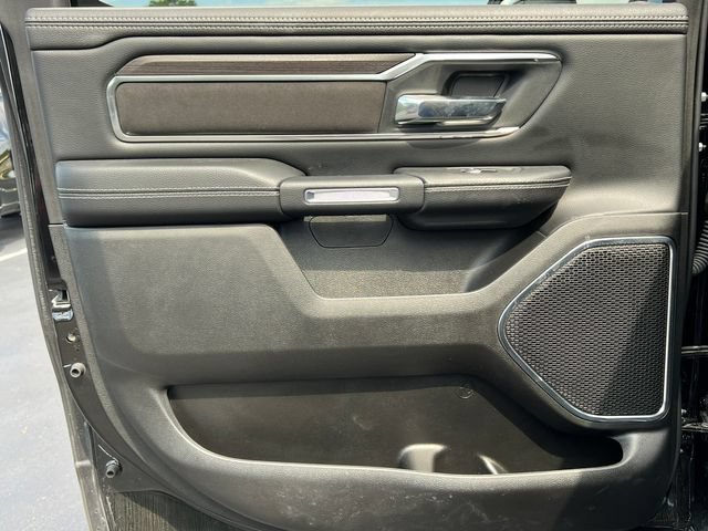 Used 2025 RAM 1500 Laramie w/ Sport Appearance Package AWD/4WD image 40
