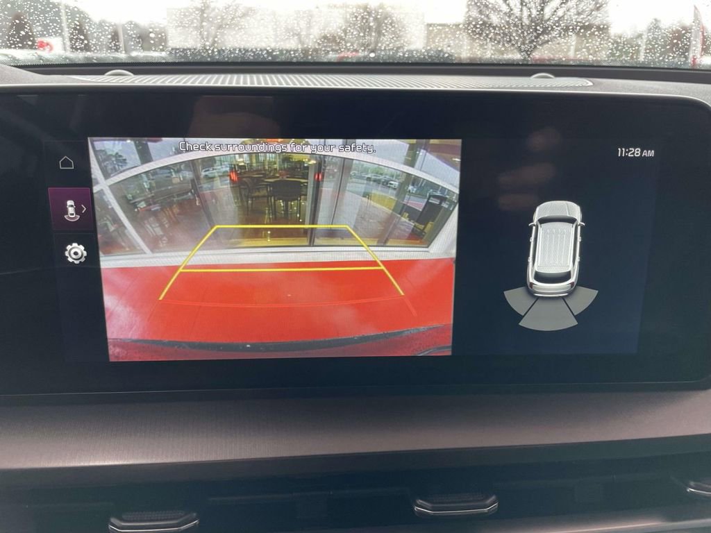 Used 2023 Kia Telluride LX image 39