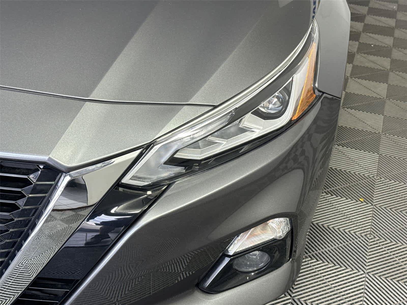 Used 2019 Nissan Altima 2.5 SL FWD image 9
