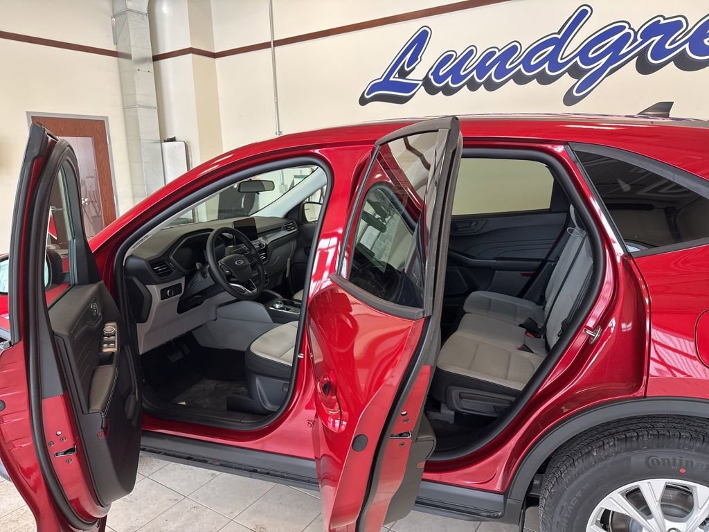 New 2026 Ford Escape Active w/ Cold Weather Package image 8
