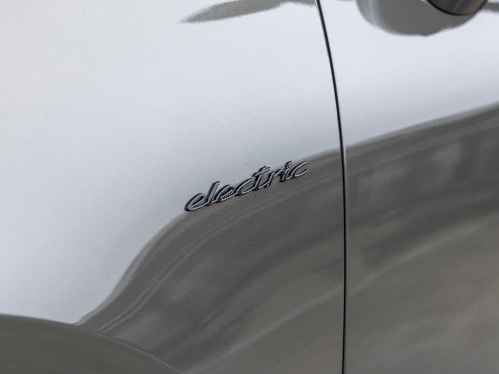 New 2026 Porsche Macan GTS Electric AWD/4WD image 19