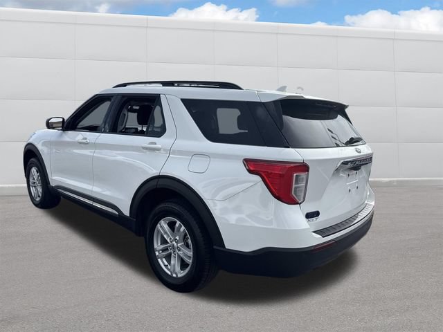 Used 2022 Ford Explorer XLT AWD/4WD image 4
