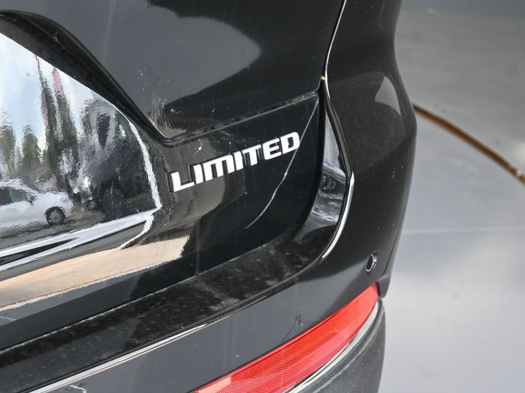 New 2025 Jeep Grand Cherokee Limited w/ Trailer Tow Package image 14