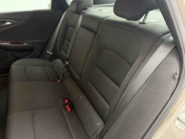 Used 2023 Chevrolet Malibu LT FWD image 33