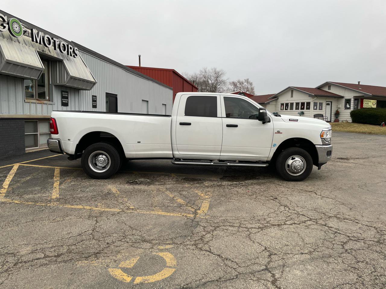 Used 2024 RAM 3500 Tradesman w/ Towing Technology Group image 3