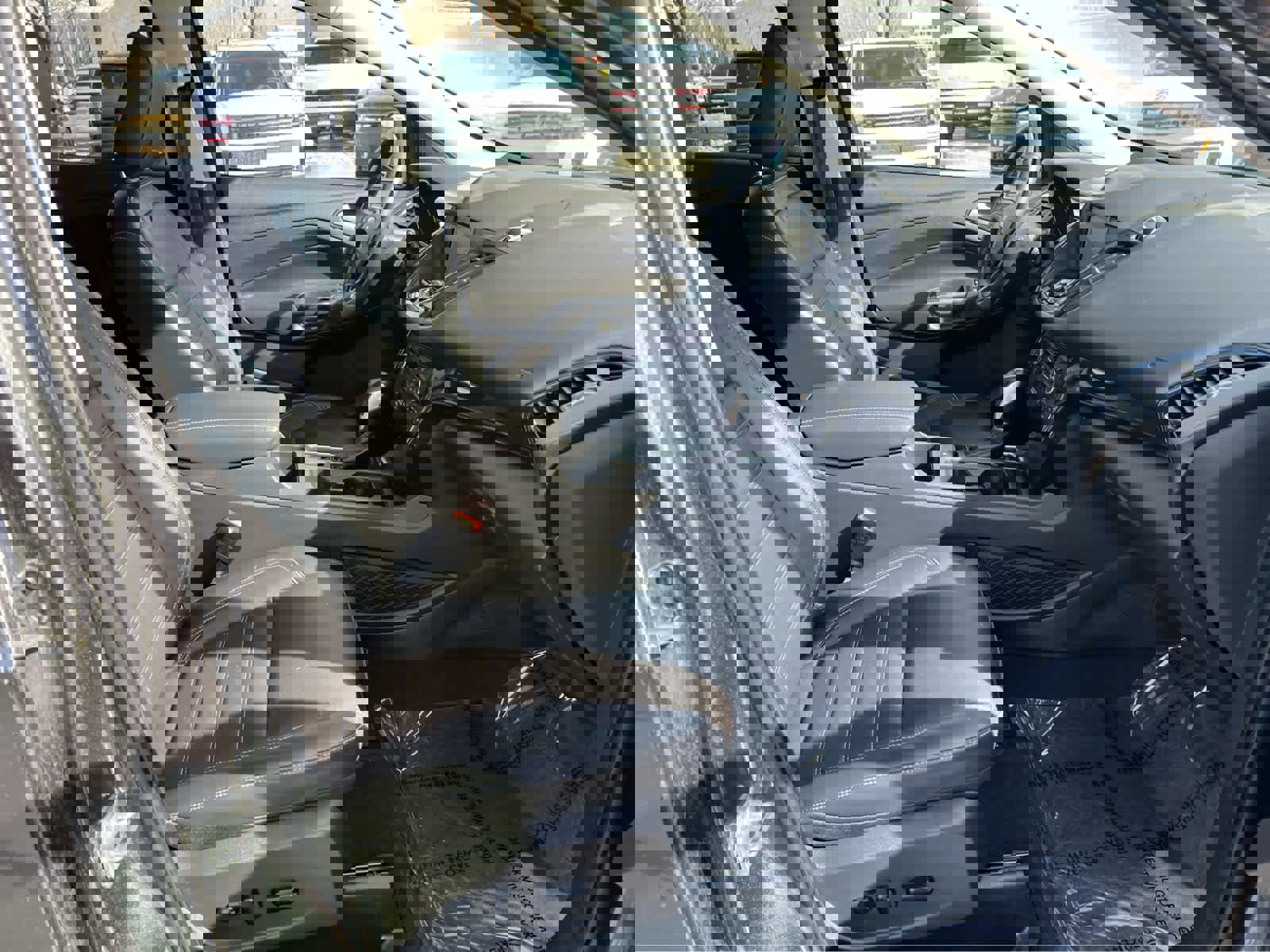 Used 2019 Ford Escape Titanium image 17