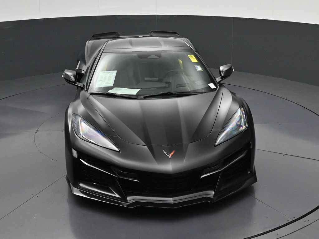 Used 2025 Chevrolet Corvette Z06 RWD image 23