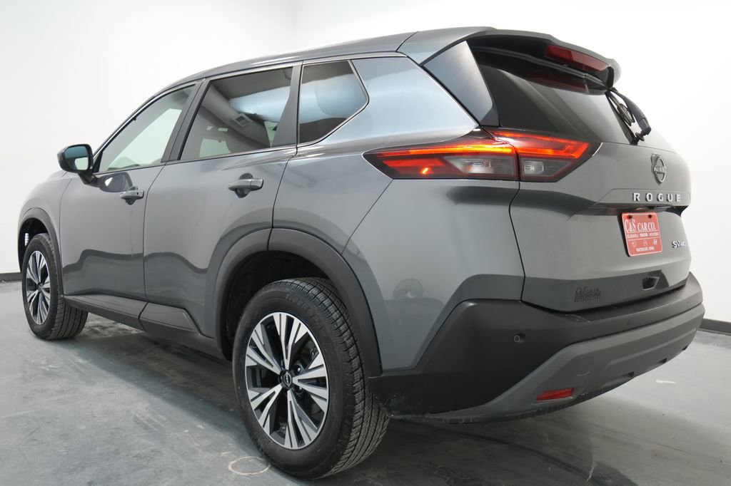 Used 2023 Nissan Rogue SV image 6