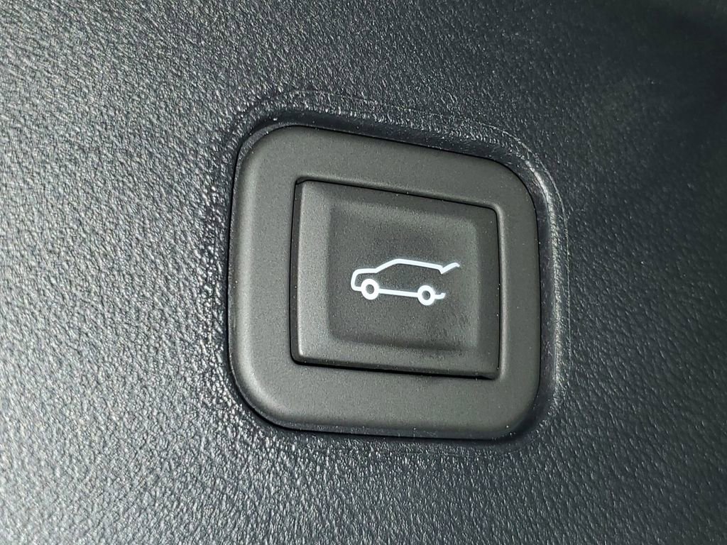 New 2026 Cadillac Lyriq Sport RWD image 8