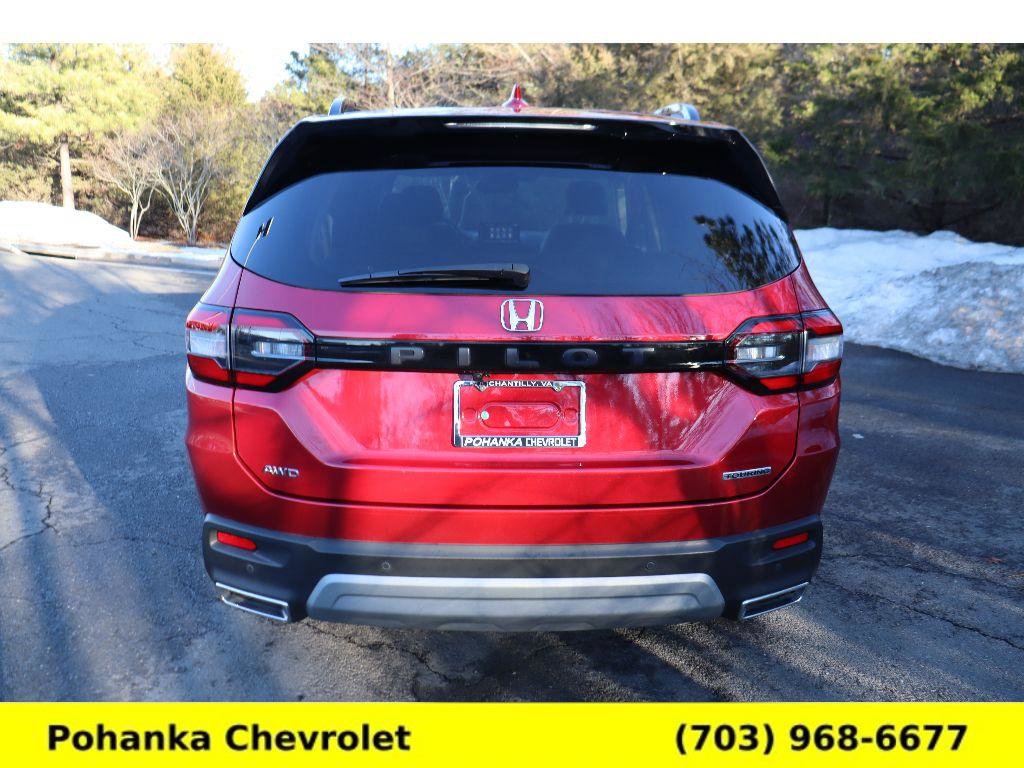 Used 2024 Honda Pilot Touring image 6