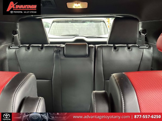 Used 2024 Toyota Highlander XSE AWD/4WD image 15