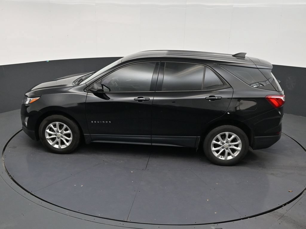 Used 2019 Chevrolet Equinox LS FWD image 12