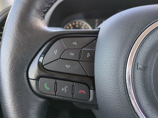 Used 2017 Jeep Renegade Altitude FWD image 23