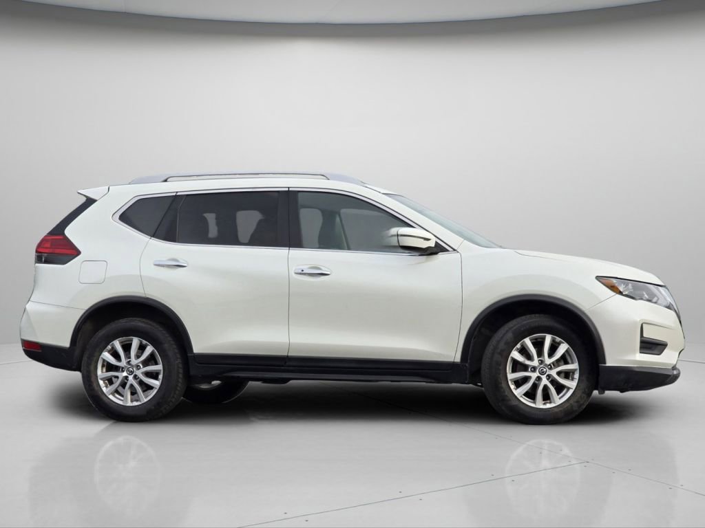 Used 2017 Nissan Rogue SV AWD/4WD image 22