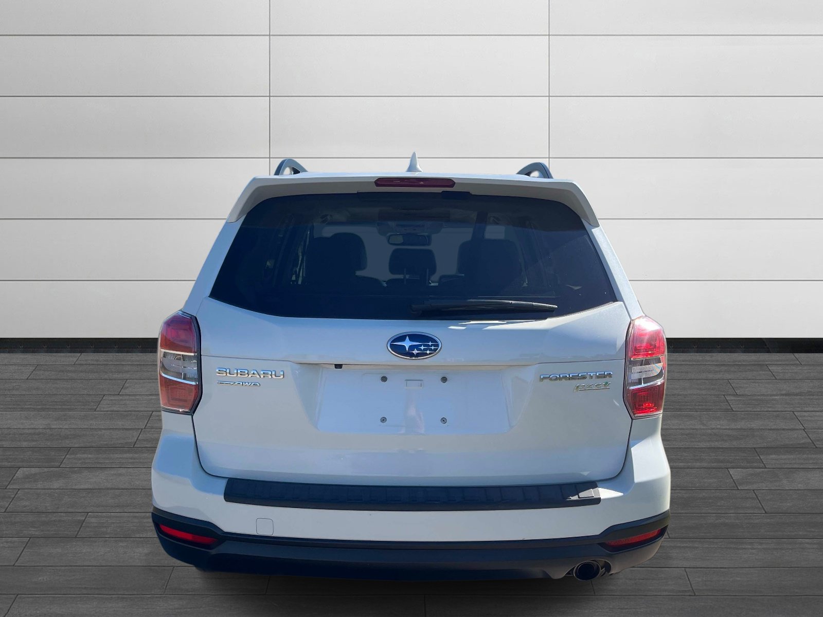 Used 2016 Subaru Forester 2.5i Limited AWD/4WD image 4