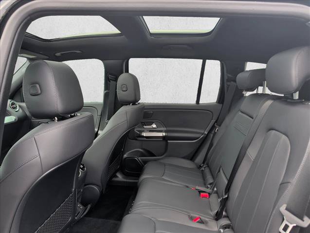 Used 2026 Mercedes-Benz GLB 250 image 16