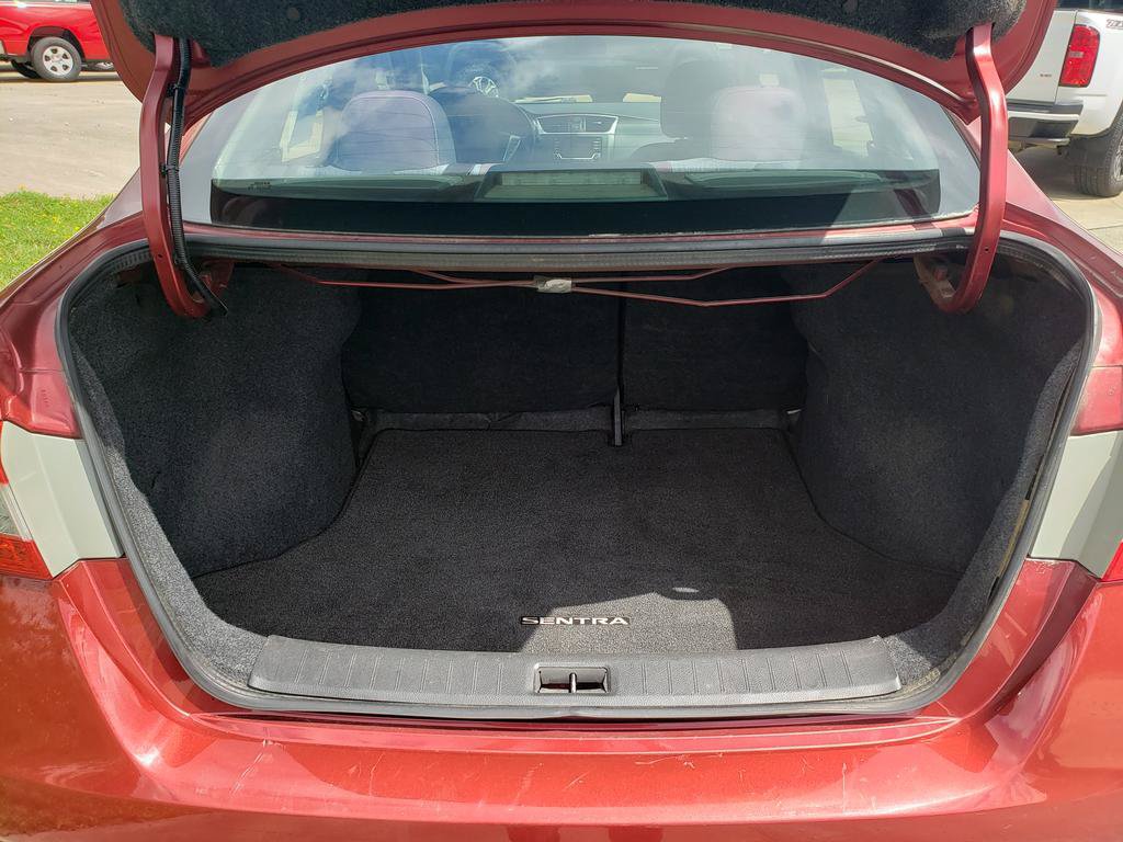 Used 2015 Nissan Sentra SV FWD image 5