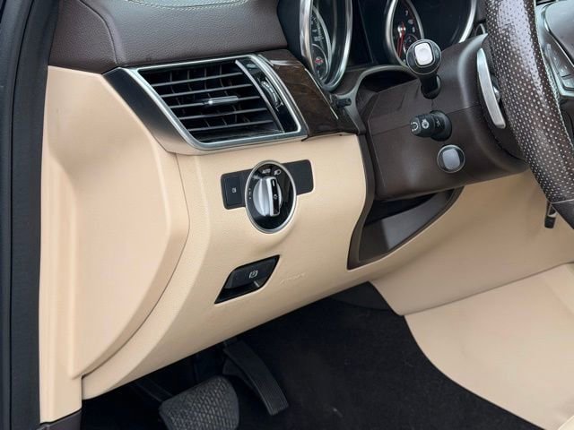 Used 2017 Mercedes-Benz GLS 450 4MATIC image 27
