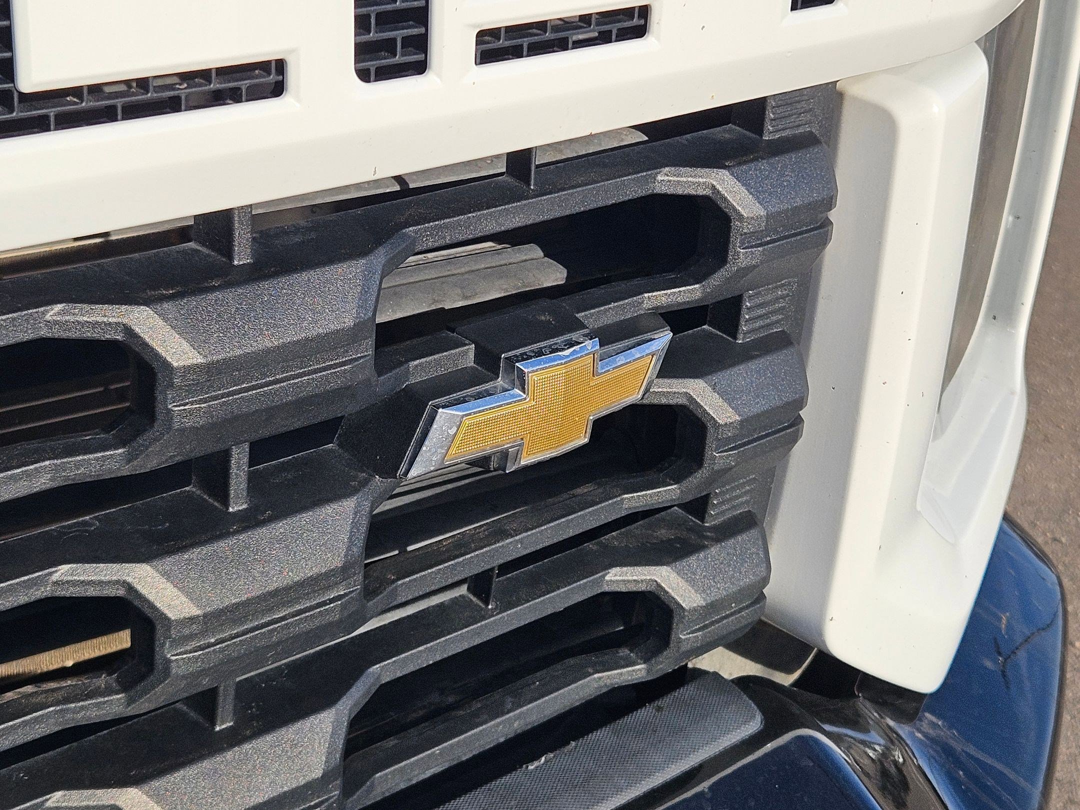 Used 2020 Chevrolet Silverado 2500 Custom w/ Custom Value Package image 10