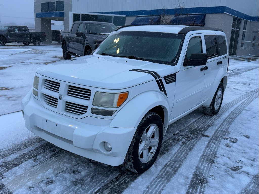 Used 2011 Dodge Nitro SXT image 3