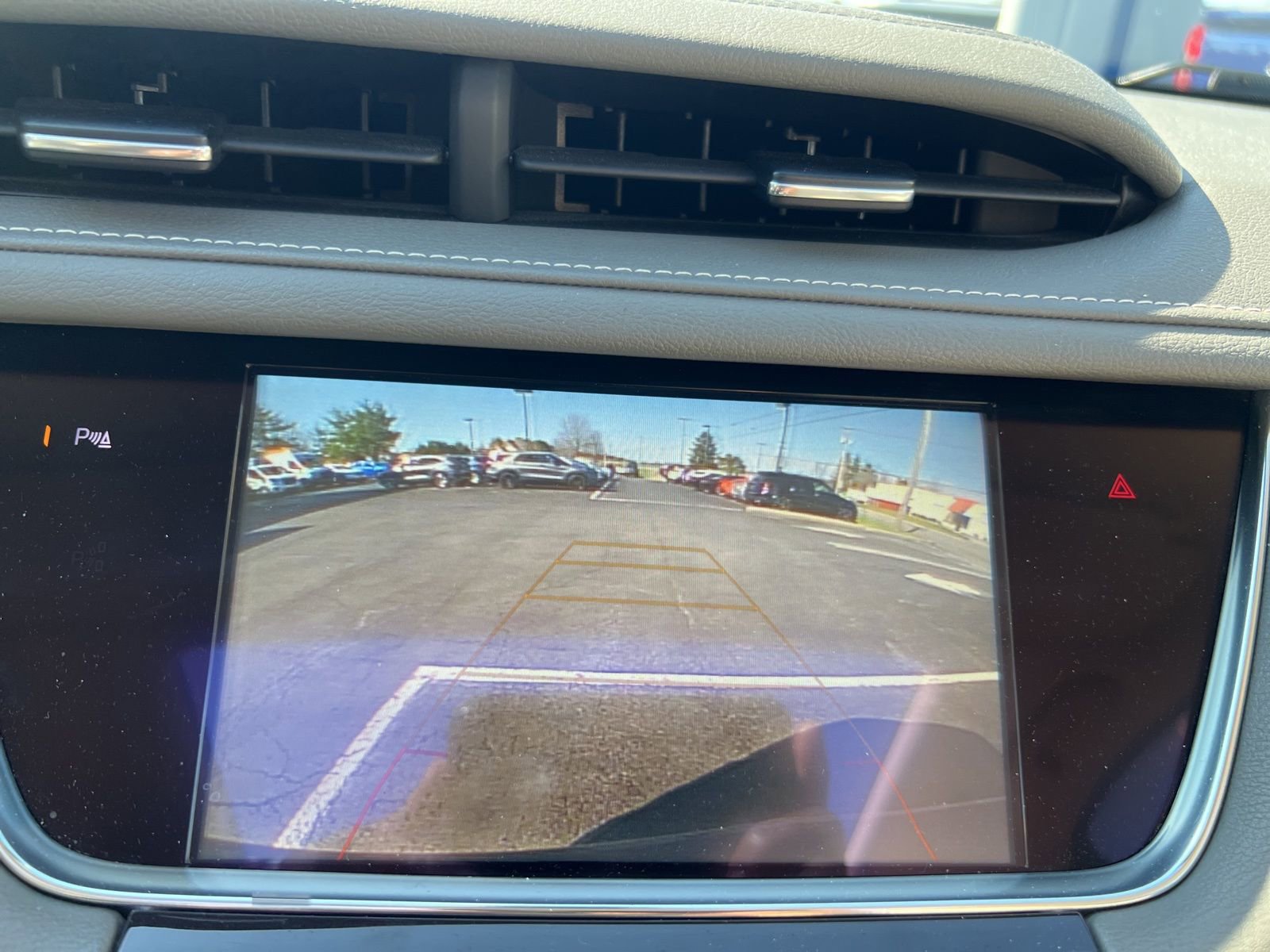 Used 2018 Cadillac XT5 Luxury w/ Driver Awareness Package image 40