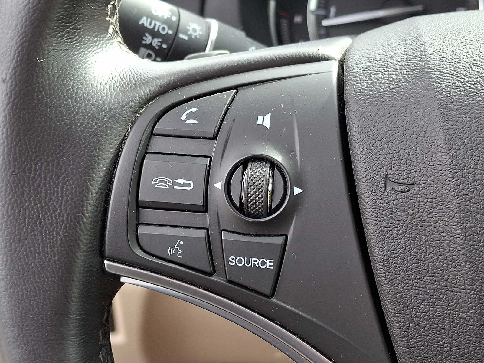 Used 2016 Acura MDX w/ Tech & Entertainment Pkg AWD/4WD image 20
