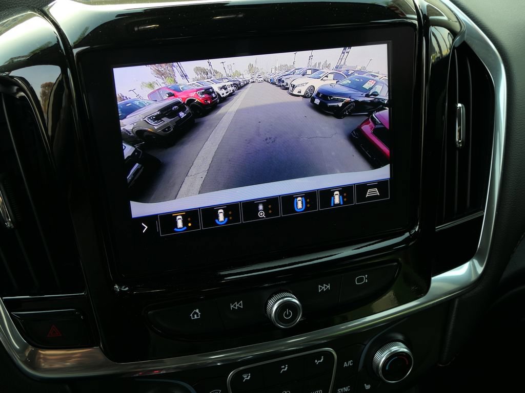 Used 2020 Chevrolet Traverse RS FWD image 22