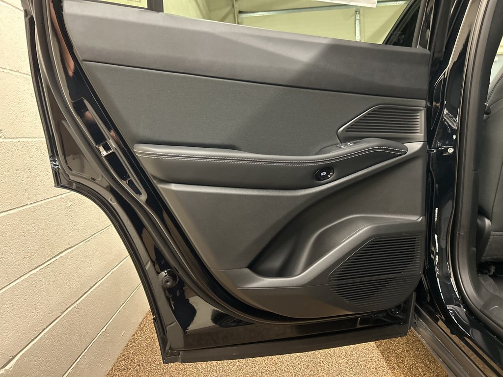 New 2026 Jeep Cherokee Laredo AWD/4WD image 16